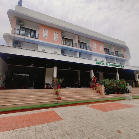 Hotel White Lotus Dungarpur Luaran gambar
